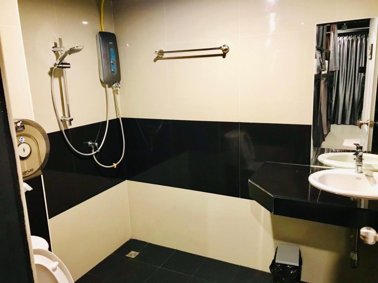 New Warm Light Hostel 치앙마이 외부 사진