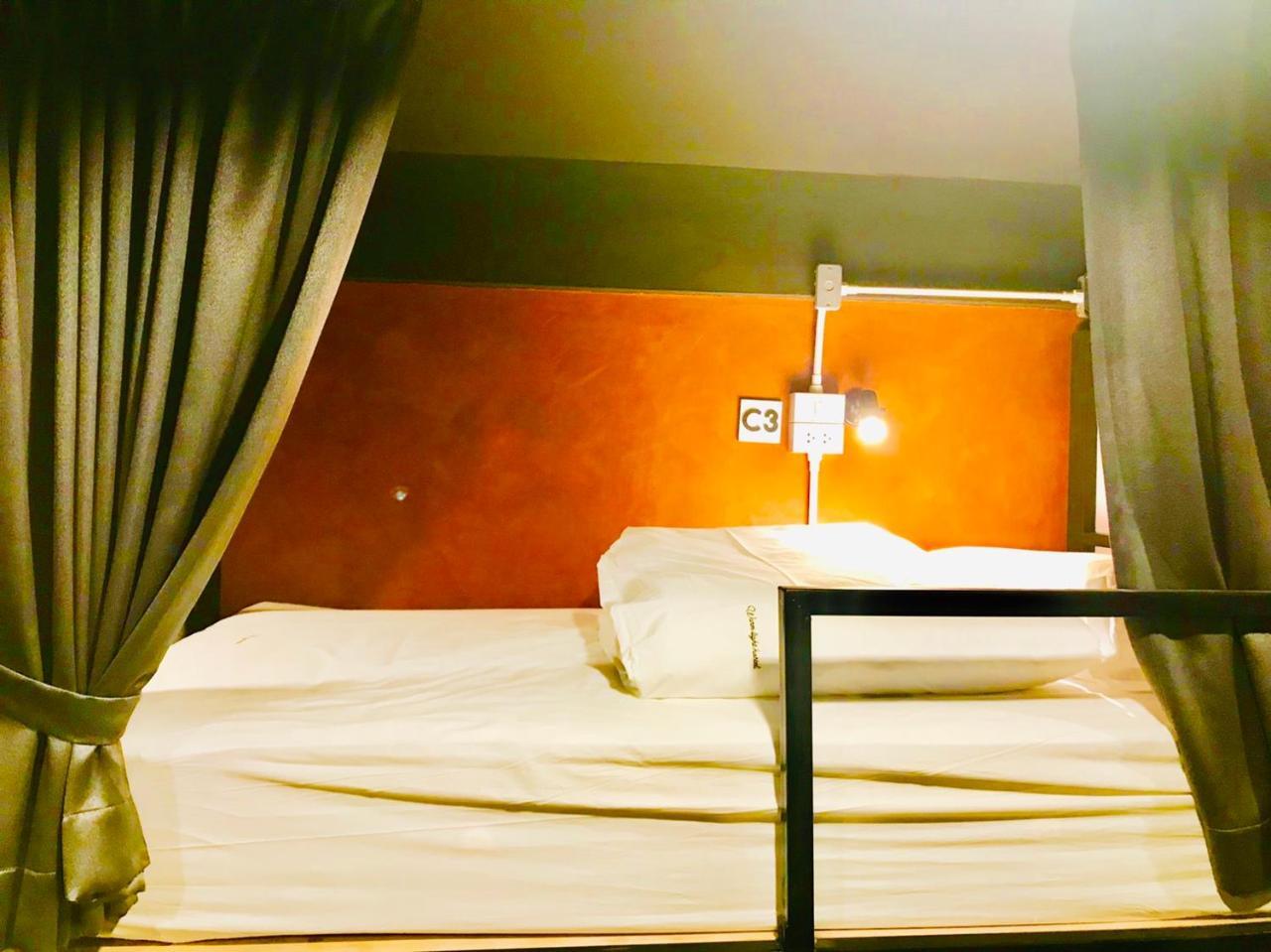 New Warm Light Hostel 치앙마이 외부 사진
